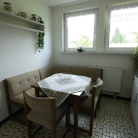 Oma Hennys Bergnest *