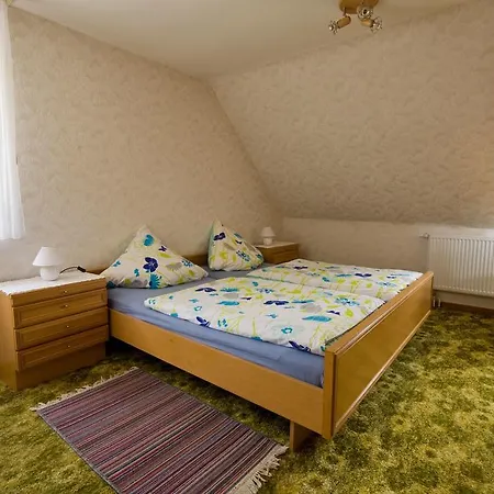 Apartment Oma Hennys Bergnest